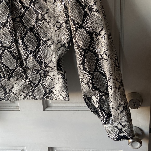 LPA Revolve sequined python long sleeved jacket Size XS - Picture 10 of 10